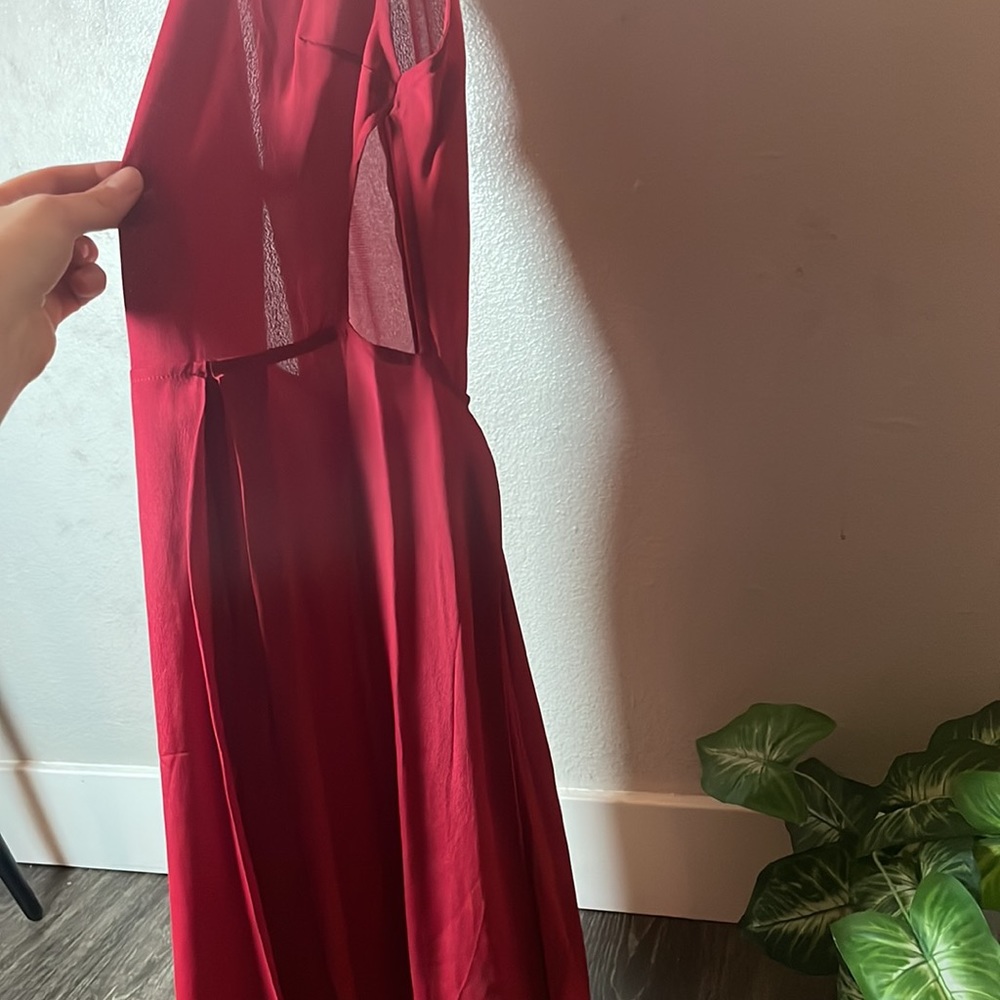 ♥️ Reformation RARE Deep Red 💄 Dress- Like new 🔥 - Picture 2 of 12